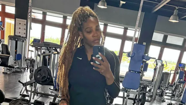 Serena Williams Jokes She Finally Found the Perfect Selfie Angle