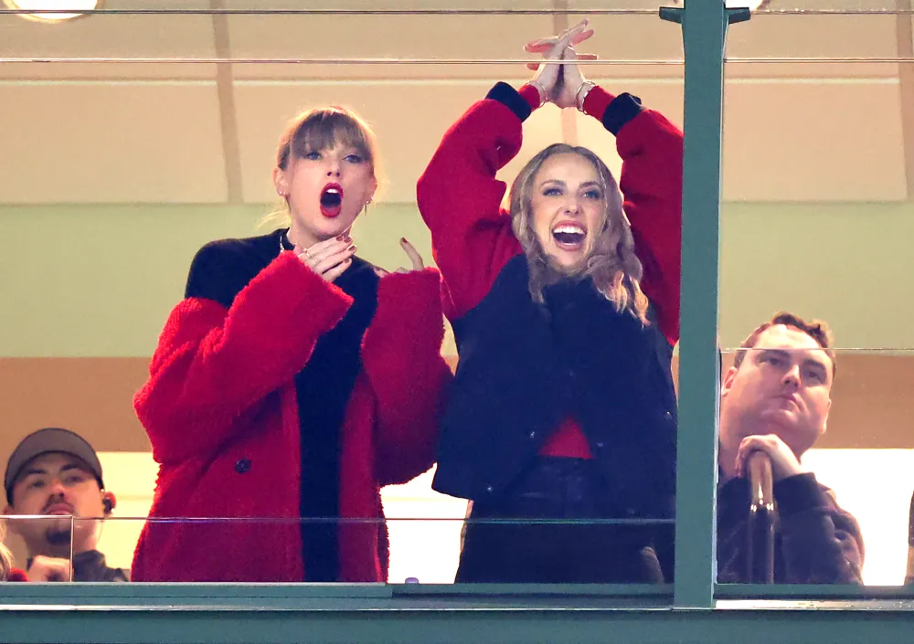Taylor Swift Fans Think She Borrowed Brittany Mahomes&rsquo; Red Teddy Coat to Kansas City Chiefs Game