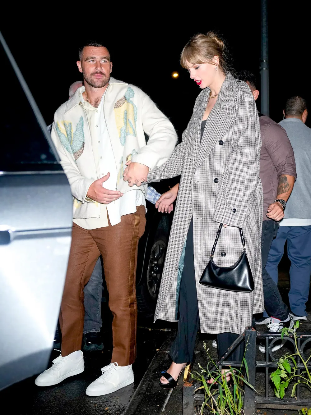 Taylor Swift Receives Birthday Present from Kansas City Chiefs&rsquo; Owners