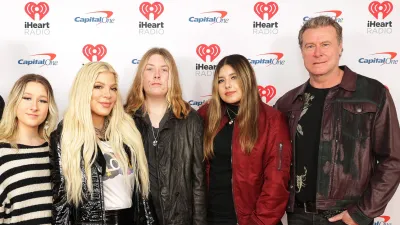 Tori Spelling s Son Liam McDermott Undergoes Foot Surgery 267