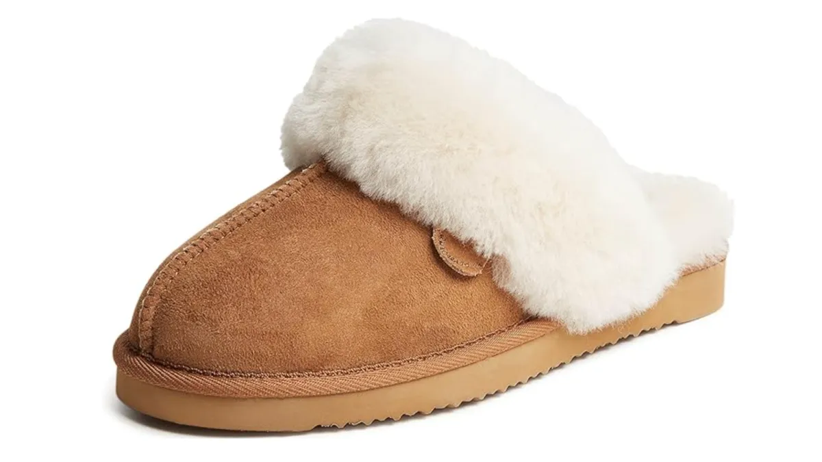 Dearfoams Women's Fireside Sydney Shearling Fur Indoor/Outdoor Scuff Slipper