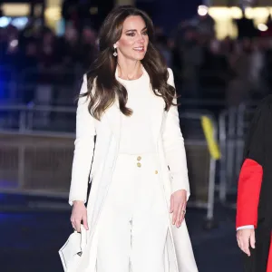 Kate Middleton Shares Emotional Christmas Message About Reflecting On New Beginnings
