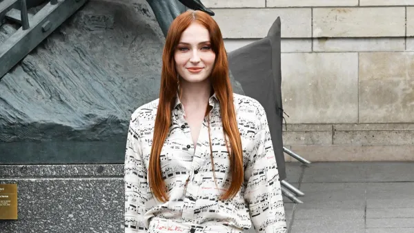 Sophie Turner Will Celebrate Christmas With Her 2 Daughters In UK Amid Joe Jonas Divorce
