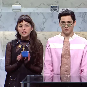 Olivia Rodrigo Proclaims 'Tiny Ass' Handbags Are Trendy in 'Saturday Night Live' Cameo