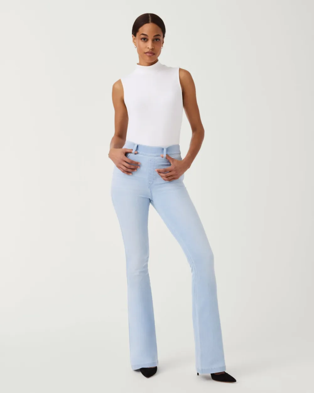 Spanx - Flare Jeans, Light Wash