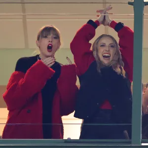 Taylor Swift and Brittany Mahomes at the Kansas City Chiefs game at Lambeau Field on December 3, 2023.