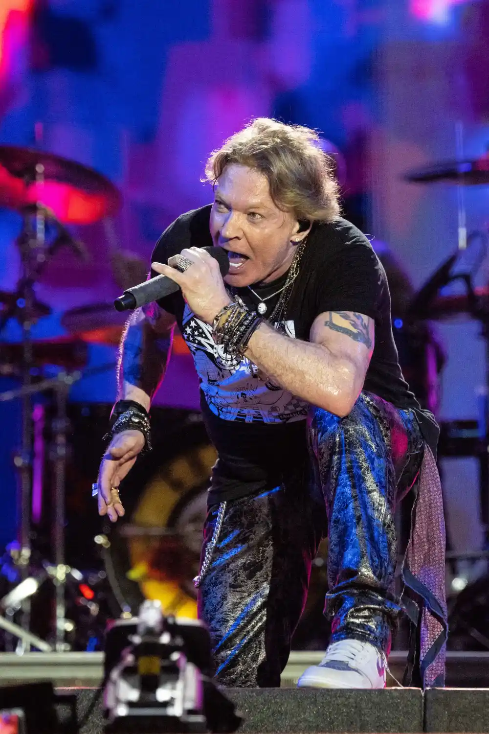 10 Women Detail Sexual Misconduct Claims Against Axl Rose Nick Carter More Musicians