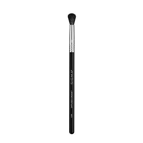 Best for Crease: Sigma Beauty E38 Diffused Crease Brush