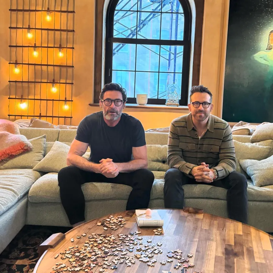 Inside Blake Lively and Ryan Reynolds’ Cozy New York City Replica Luxury Handbag 920