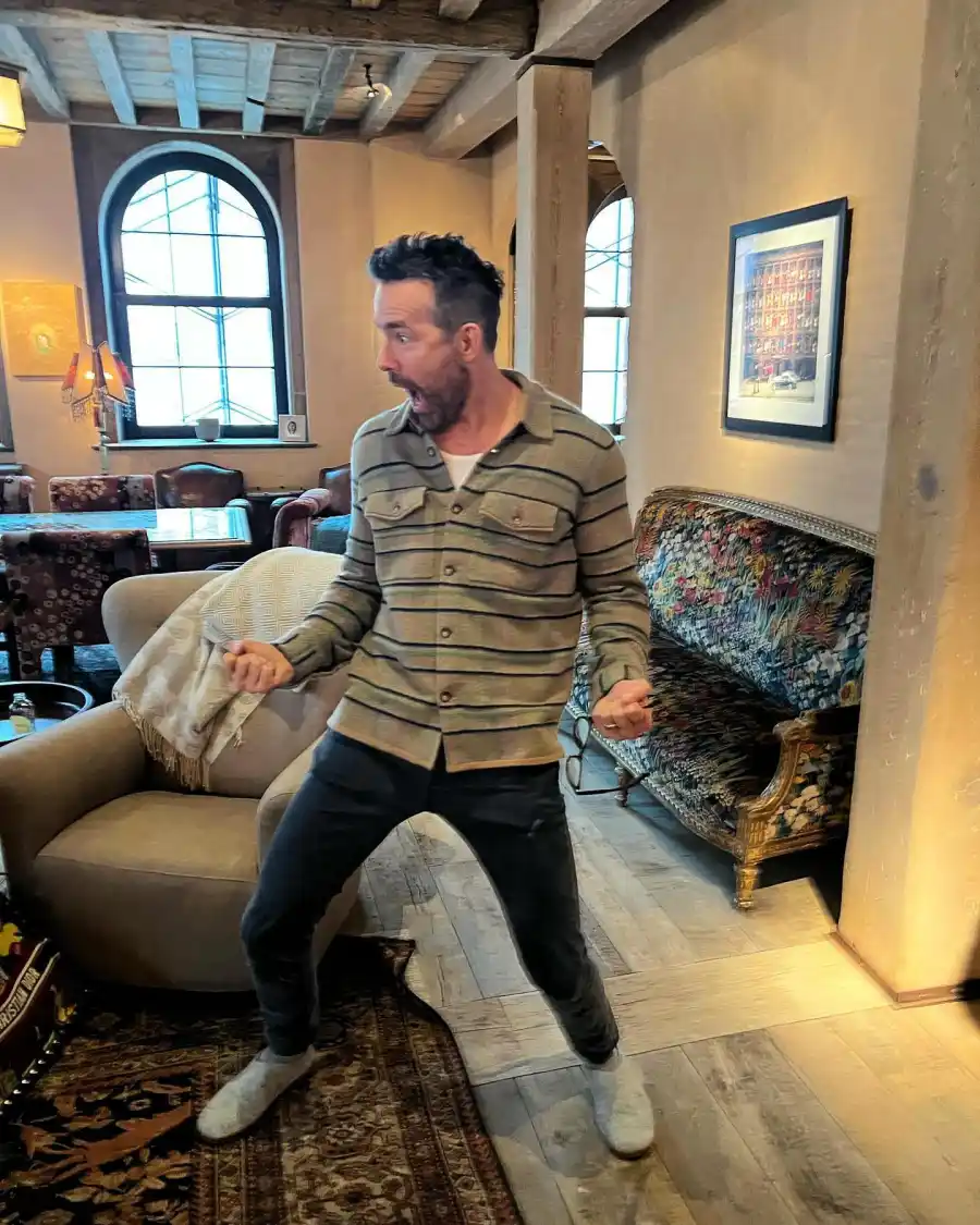 Inside Blake Lively and Ryan Reynolds’ Cozy New York City Replica Luxury Handbag 921