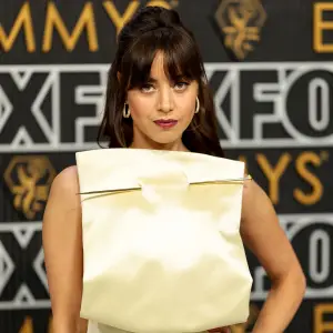 Aubrey Plaza Talks Emmys Outfit
