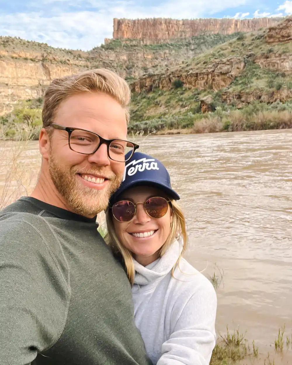 Bachelor&rsquo;s Sarah Herron Opens Up About &lsquo;Trauma&rsquo; of Conceiving After Pregnancy Loss
