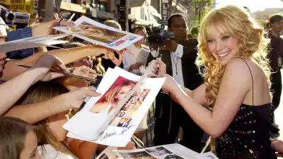 Breaking Down Every Story Line From the Lizzie McGuire Reboot That Never Saw the Light of Day 974