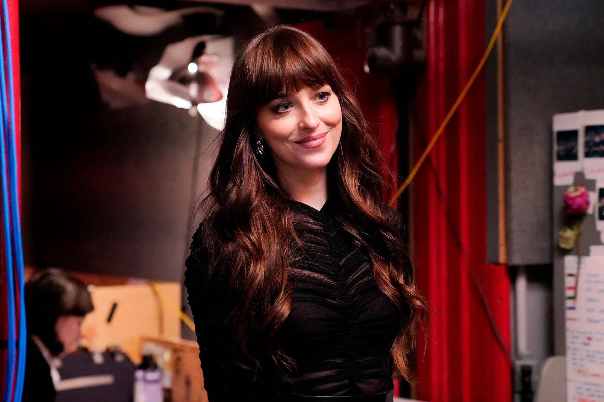 Dakota Johnson and Please Don t Destroy Poke Fun at Their Nepo Truths on Saturday Night Live 205