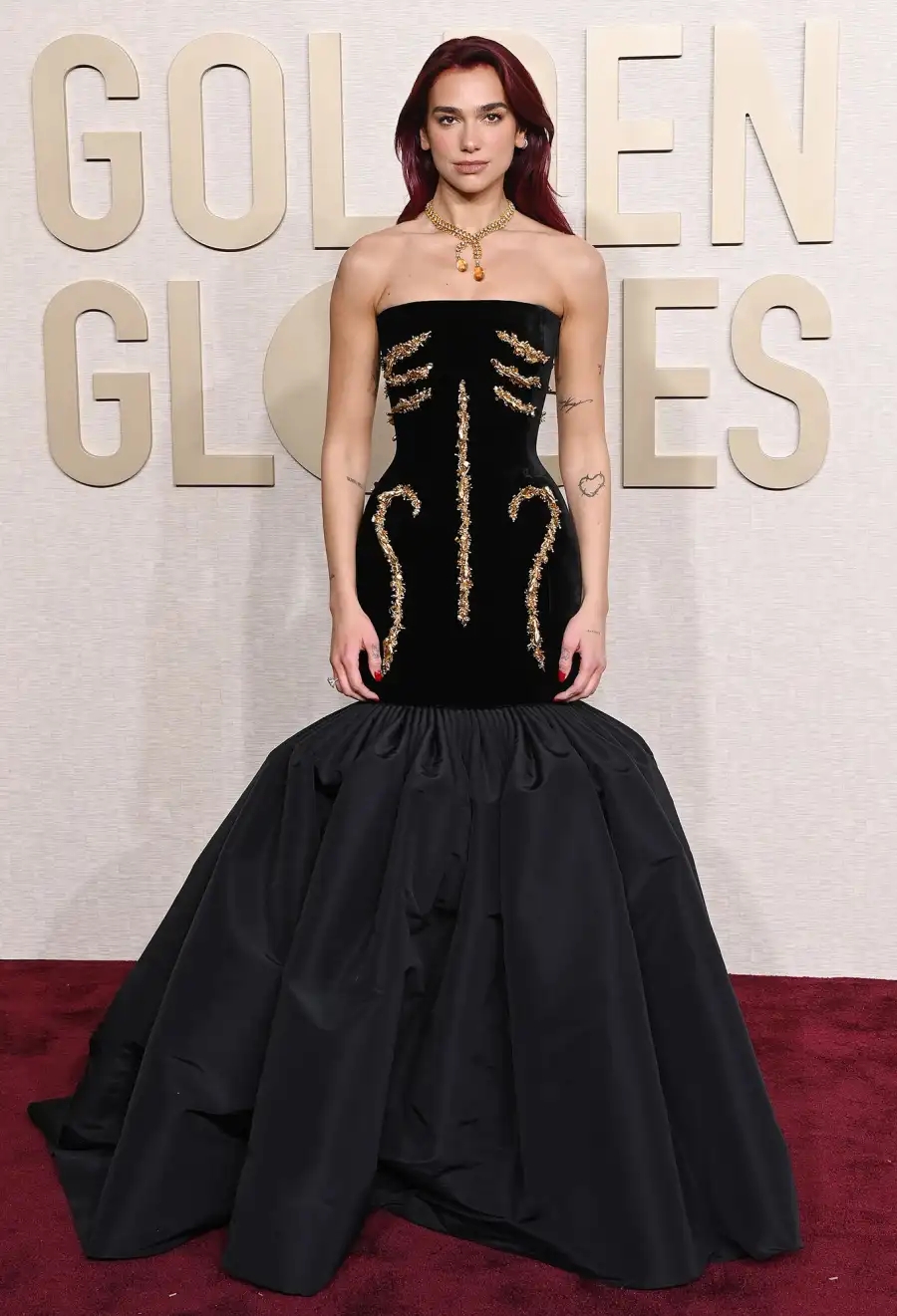Dua Lipa Red Carpet Arrival Golden Globes 2024