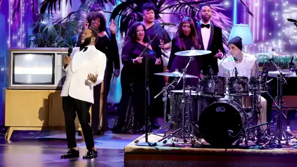Feature Anthony Anderson Kicks Off 2023 Emmy Awards With Rousing Musical Number Celebrating Iconic TV Shows