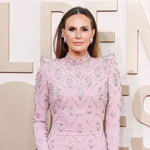 Feature Keltie Knight Loses Diamond Ring at 2024 Golden Globes