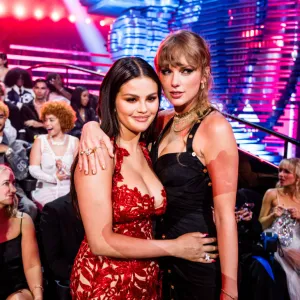2023 Video Music Awards - Backstage, Taylor Swift Selena Gomez
