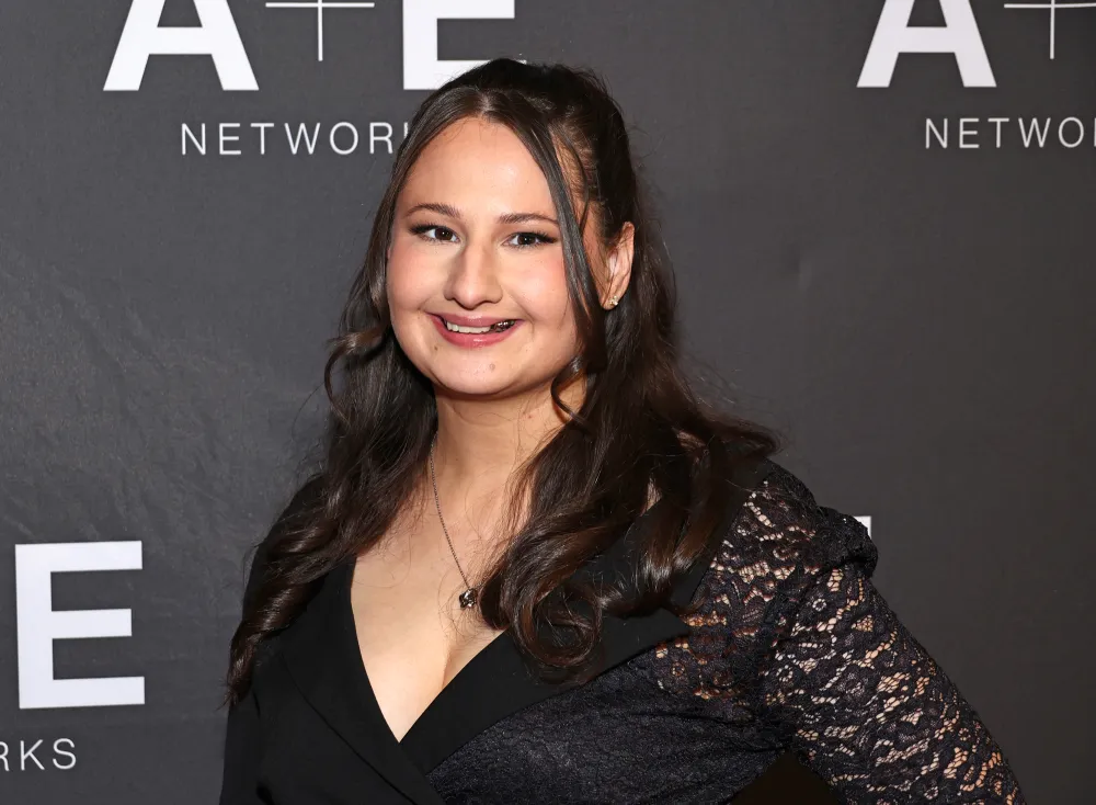 Gypsy Rose Cuts Her Hair for Charity