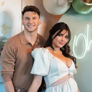Inside Pregnant Love Is Blind Alum Giannina Gibelli and Boyfriend Blake Horstmann s Baby Shower MS 901