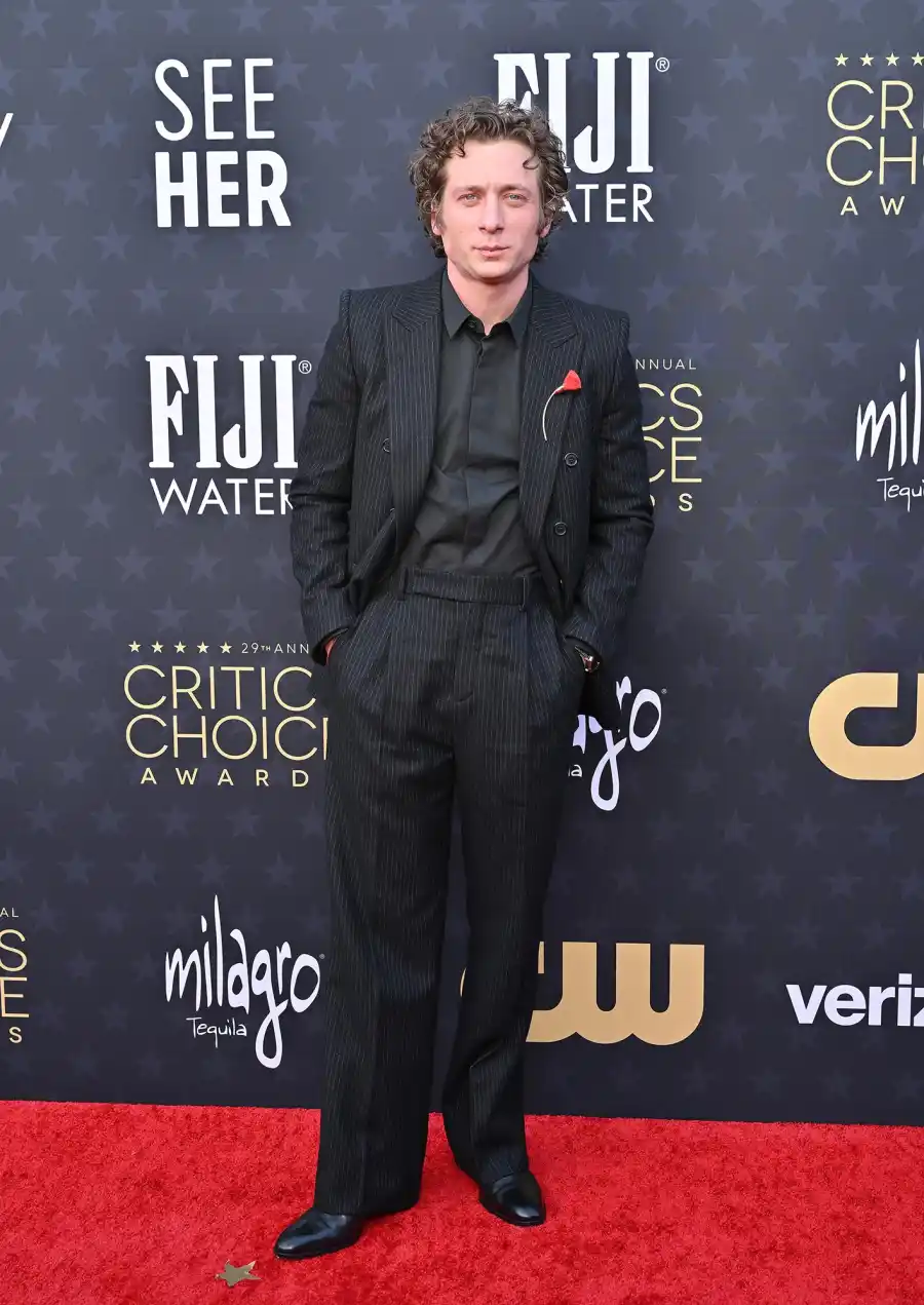 Jeremy Allen Whites Fashion Evolution From Casual to Classy