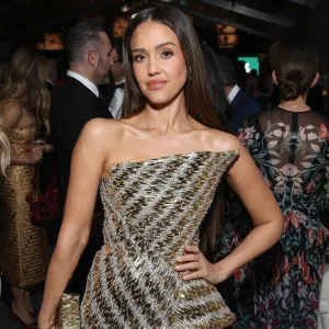 Jessica Alba Says Pursuing Therapy With Daughters Put Me in Check