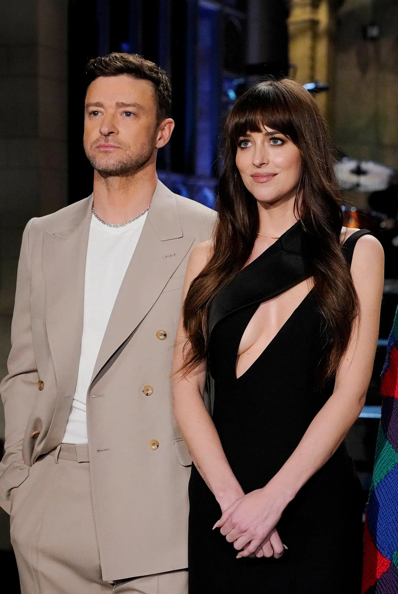 Justin Timberlake and Jimmy Fallon Crash Dakota Johnson s Saturday Night Live Monologue 204