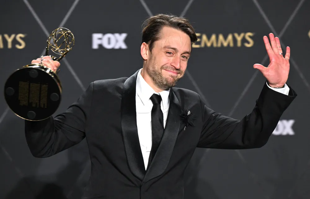 Kieran Culkin Explains His Rude Ask to Wife Jazz Charton in Emmys Speech