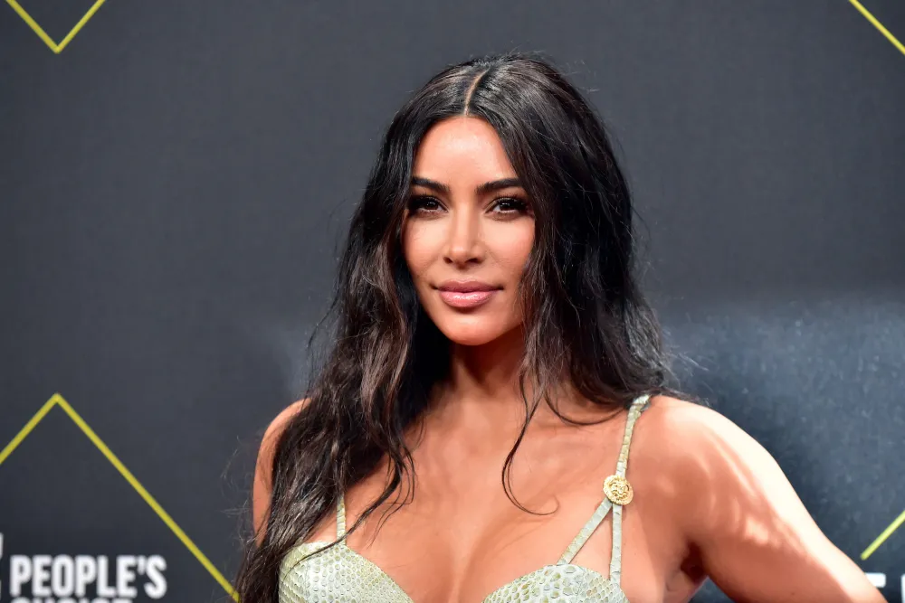 Kim Kardashian Set to Produce and Appear in Elizabeth Taylor Docuseries