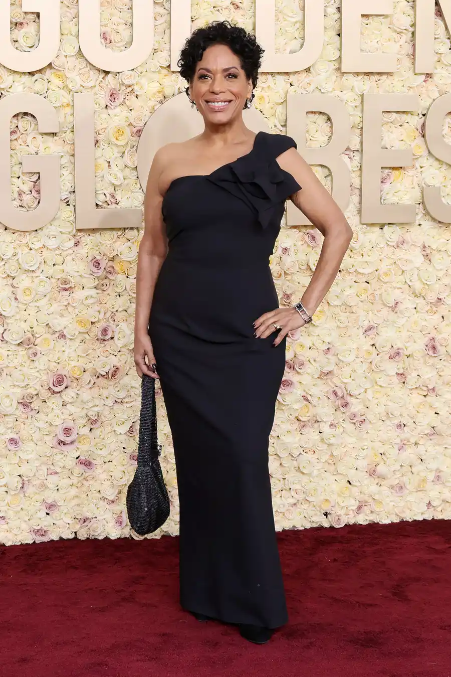 Liza Colon-Zayas Red Carpet Arrival Golden Globes 2024