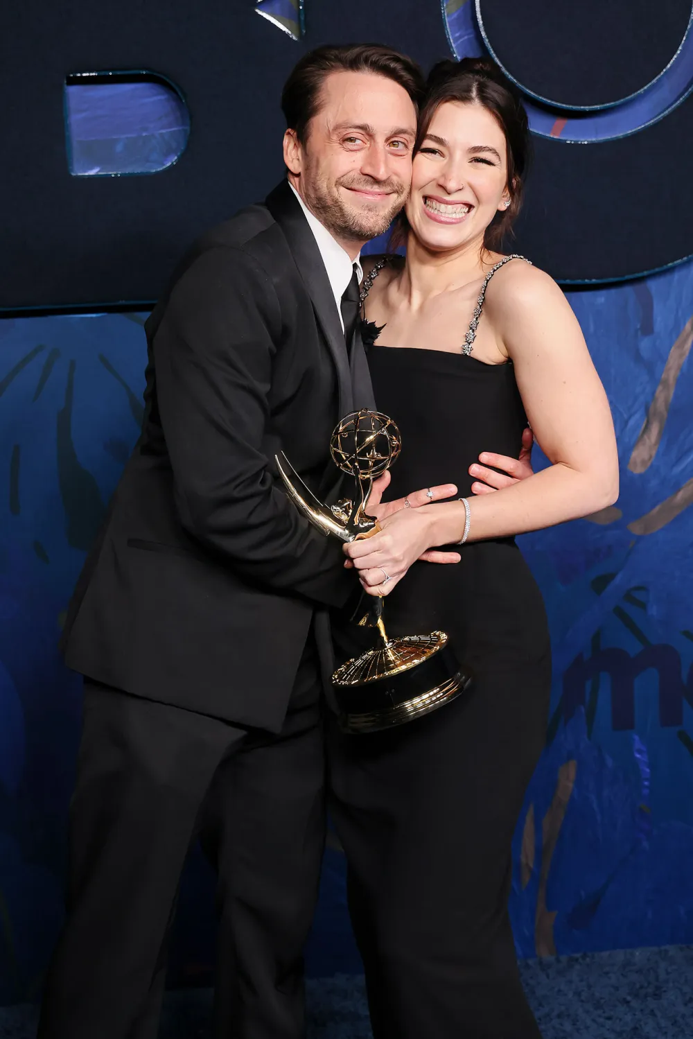 Macaulay Culkin Fiancee Brenda Song Celebrates Kieran Culkin 2023 Emmy Awards Win 4