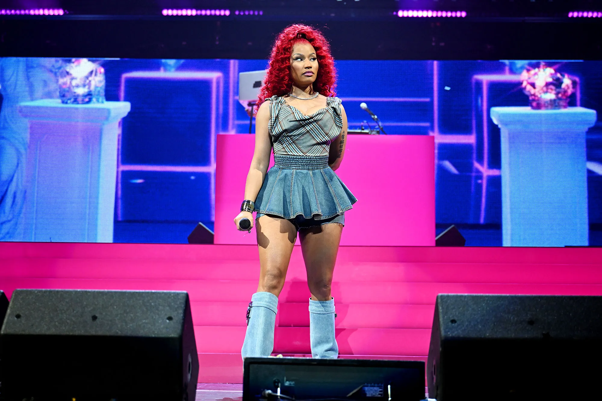 Nicki Minaj Announces She Will Not Perform Hit Starships Anymore Stupid Song