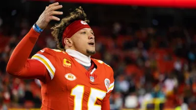 Patrick Mahomes Hypes Up Teammates in Locker Room Up After Kansas City Chiefs Beat the Buffalo Bills 031