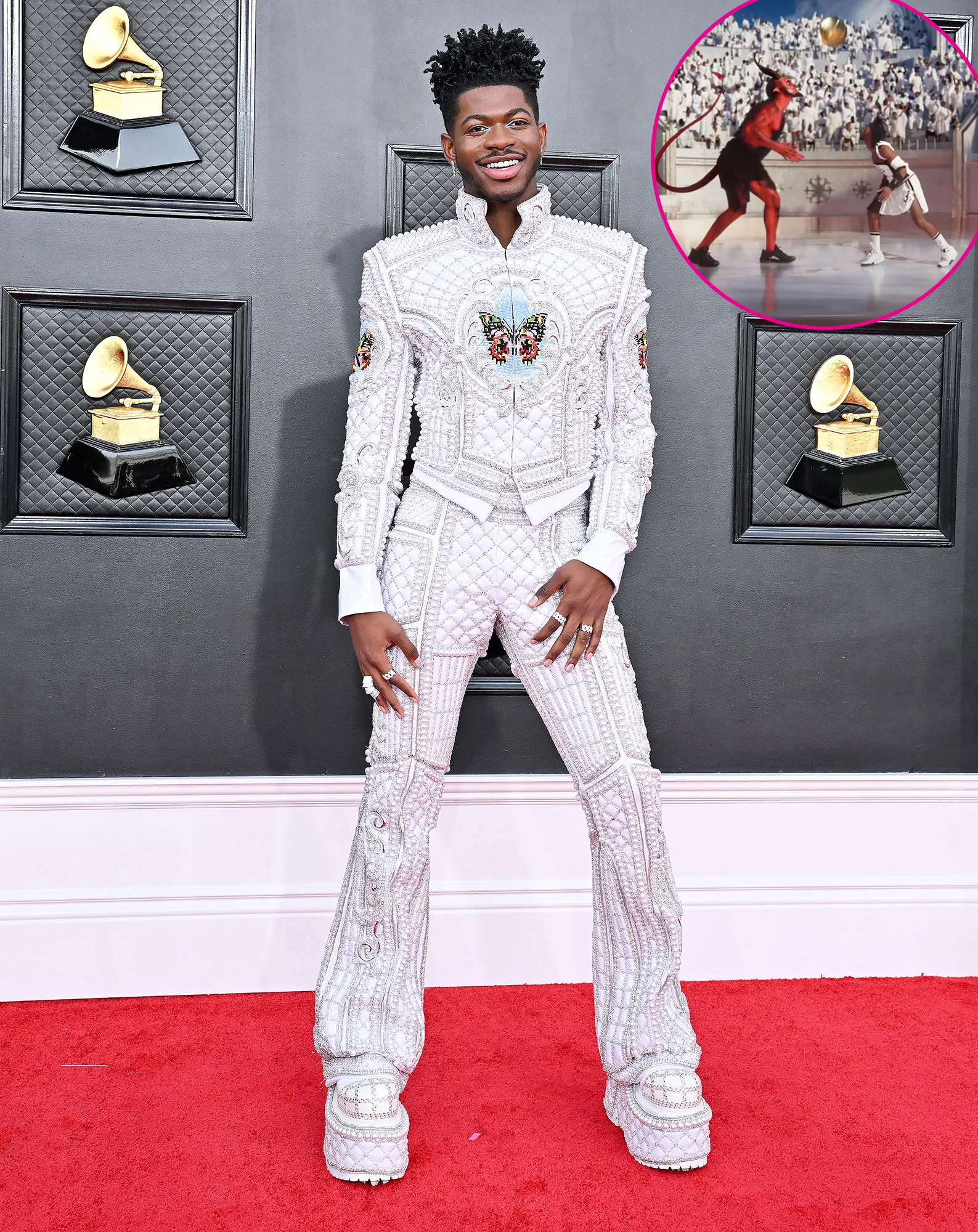 Promo Lil Nas X Dunks on the Devil