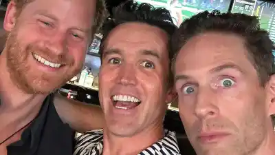 Rob McElhenney Rounds Out 2023 By Sharing Unseen Selfie With Prince Harry