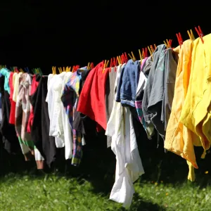 Best Laundry Detergents for Grease and Oil