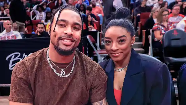 Simone Biles and Husband Jonathan Owens Cozy up Courtside During Lakers Game Date Night