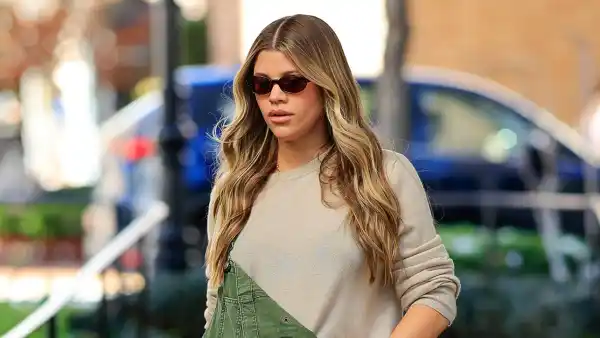 Sofia Richie Preg Style 637