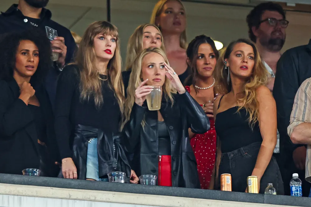 Taylor Swift Ordered This Fancy Cocktail for Her NFL WAG