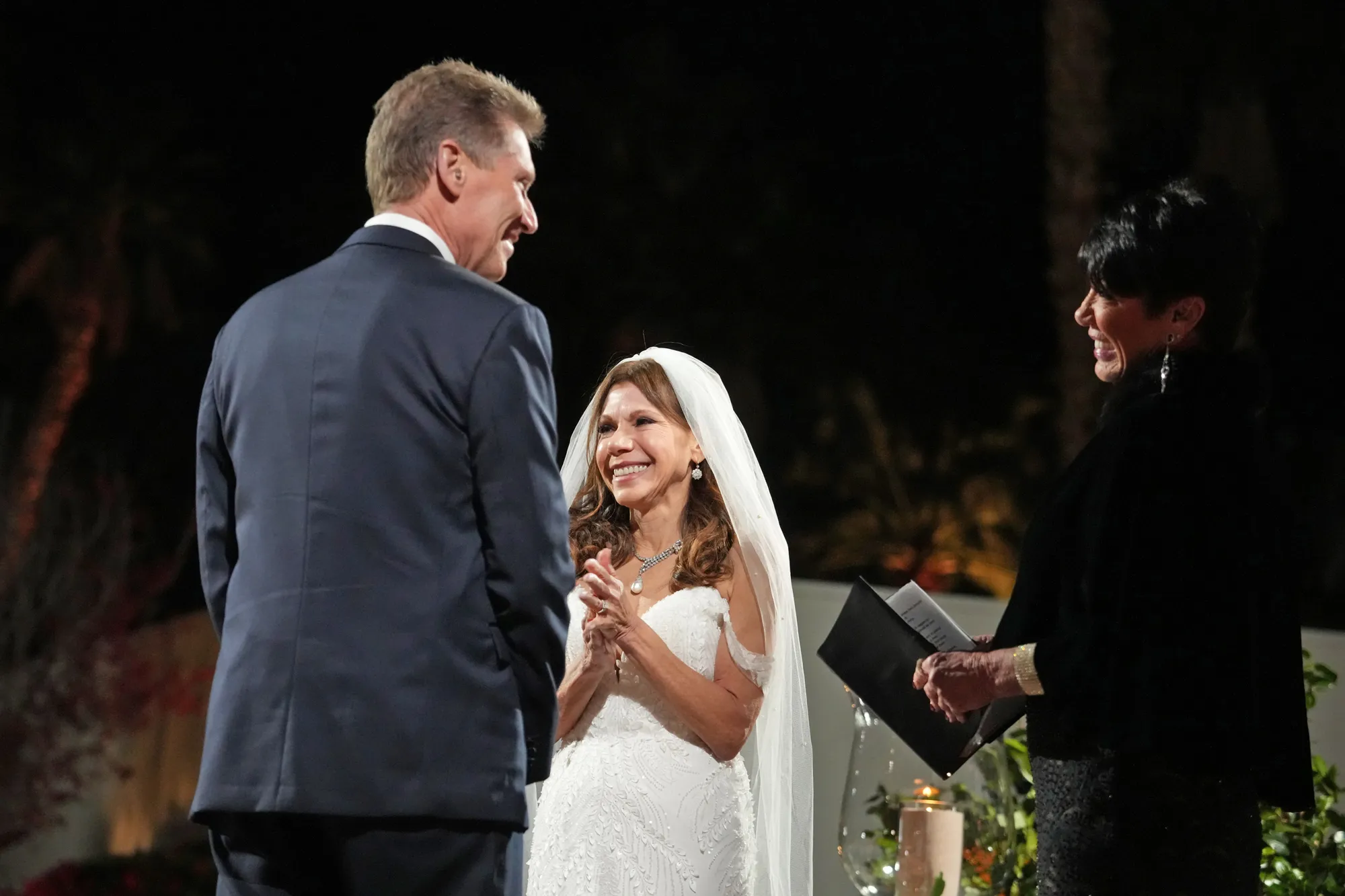 Theresa Nist Smiles Off a Wardrobe Malfunction During Her Wedding With Gerry Turner