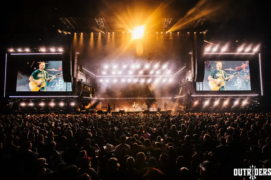 Zach Bryan Felicia Garcia 03 2023 Wild Horses Festival