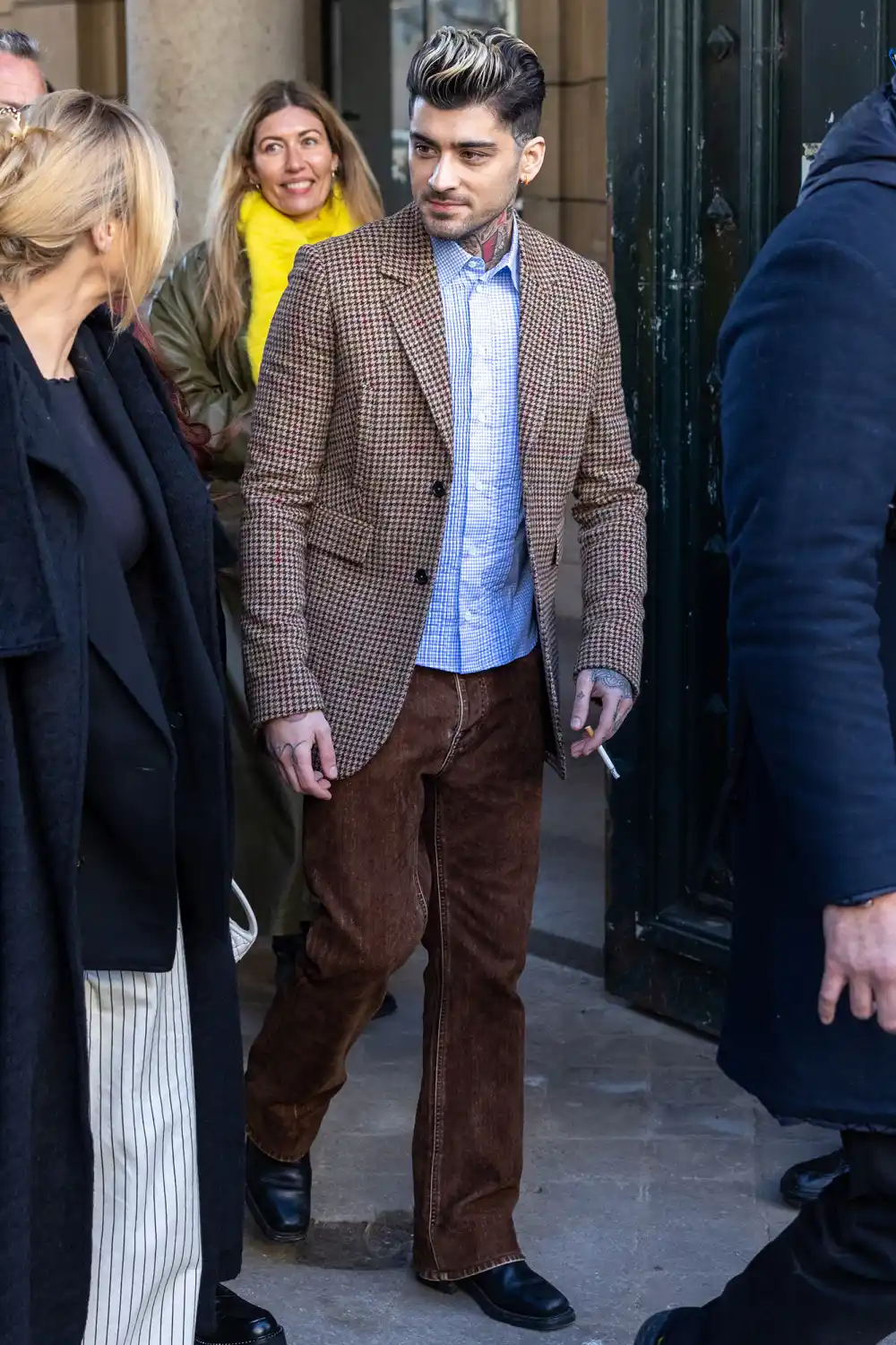 Zayn Malik Is Cool in Coordinated Suits While Attending Men&rsquo;s Fashion Week in Paris