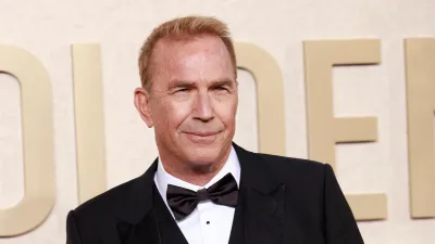 US-ENTERTAINMENT-FILM-TELEVISION-GOLDEN-GLOBE-ARRIVALS, Kevin Costner