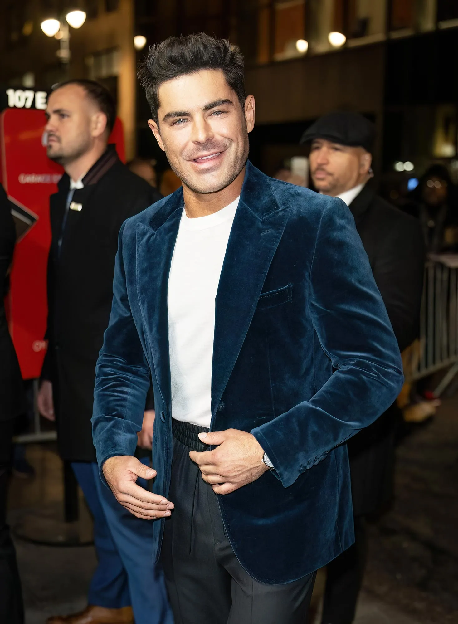 Shirtless Zac Efron Cuddling a Dog Is Exactly What You Need to See to Ward Off Sunday Scaries