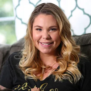 Teen Mom 2 Alum Kailyn Lowry Shares 1st Photos of Newborn Twins During Scary NICU Stay