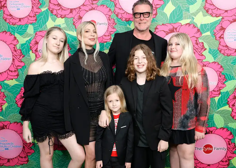 Tori Spelling Sends a Clear Message With Middle Finger Pic and T-Shirt About Not Giving 'A S&ndash;t'