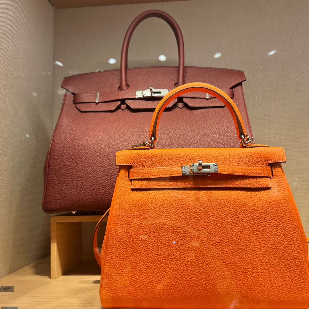 experience shopping in paris with live diary updates