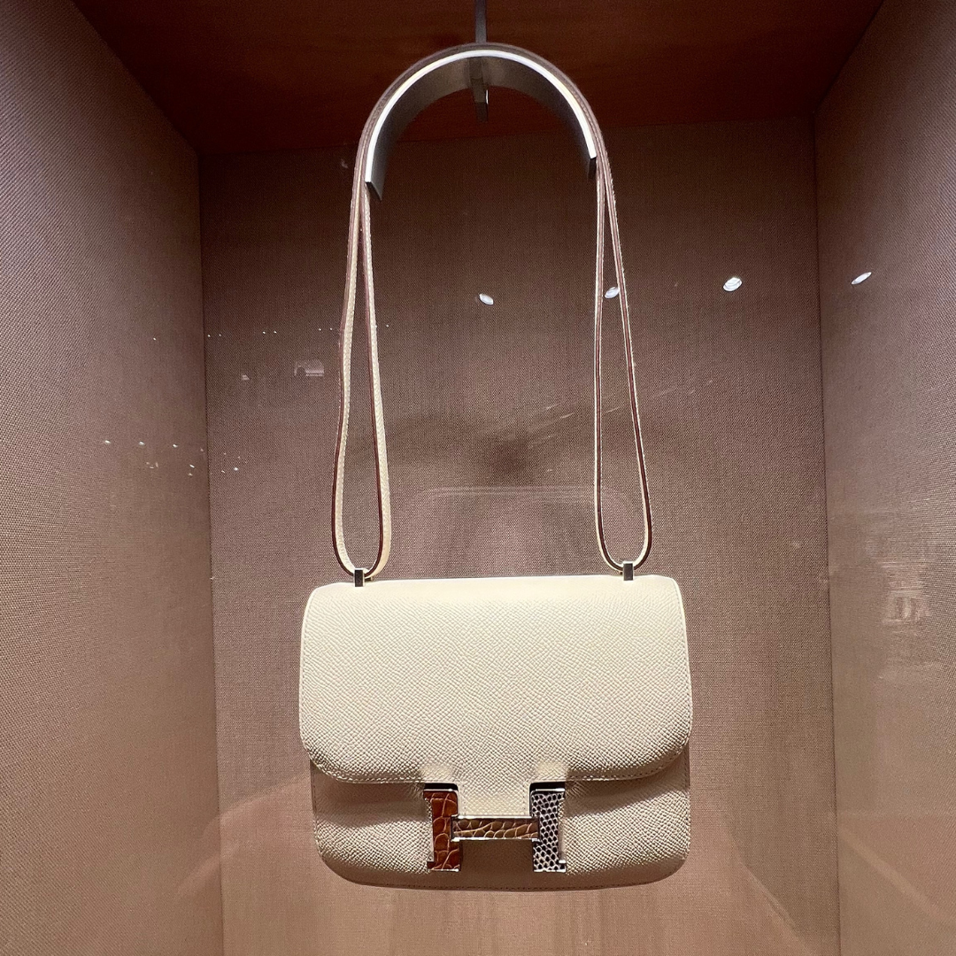 experience shopping in paris with live diary updates