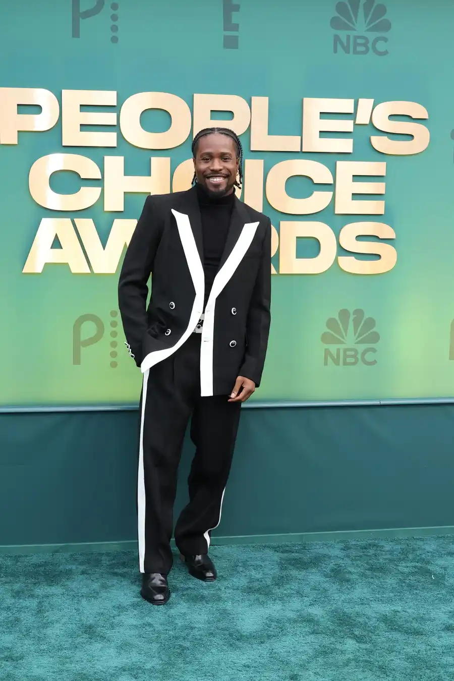 Best Dressed Men at the Peoples Choice Awards Lenny Kravitz Tom Hiddleston Simu Liu and More
