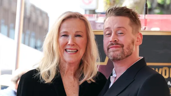 Catherine O Hara Recalls Being Mistaken for Macaulay Culkin s Mom I m Not His Real Mother 947